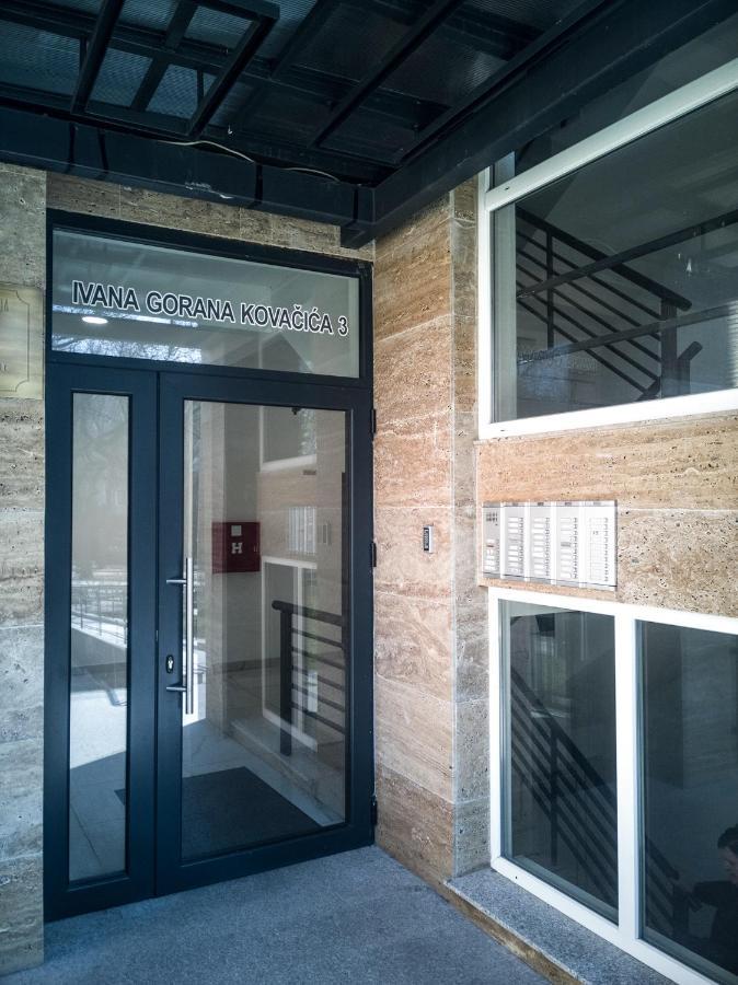 Raw Industrial City Apartment Subotica Luaran gambar