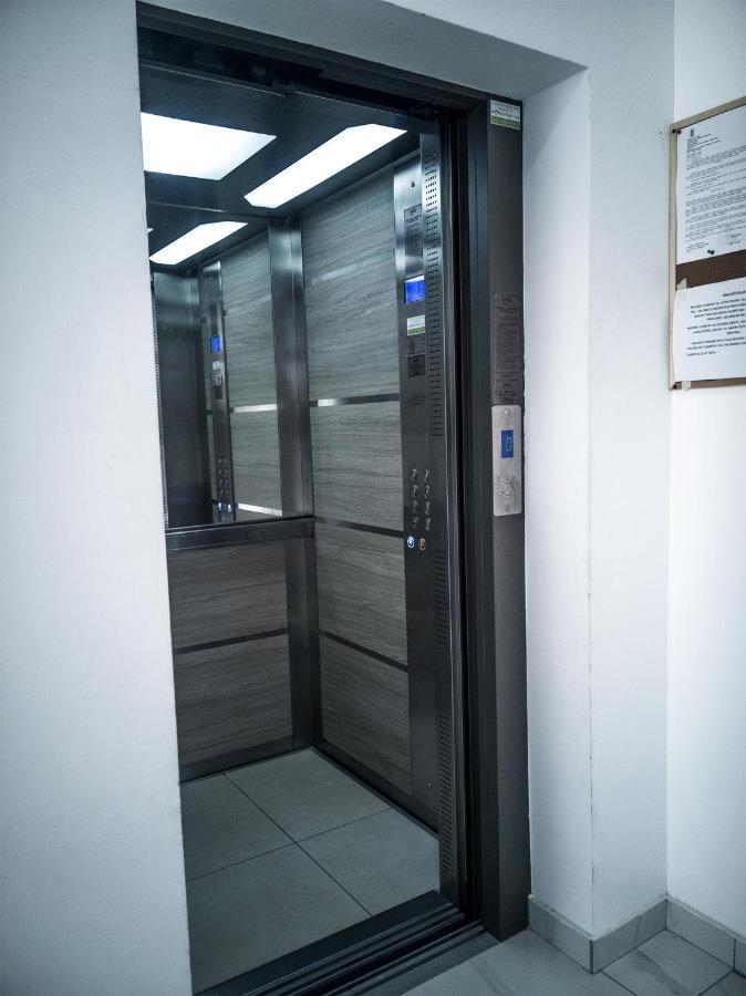 Raw Industrial City Apartment Subotica Luaran gambar
